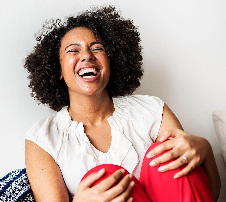 woman smiling with Teeth